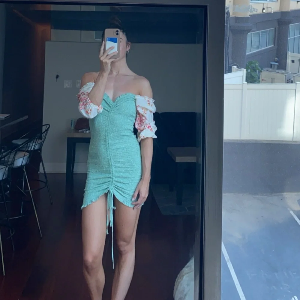 Dress - Picture 1 of 2